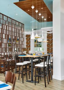 Mezzaluna Restaurant High Table Dining