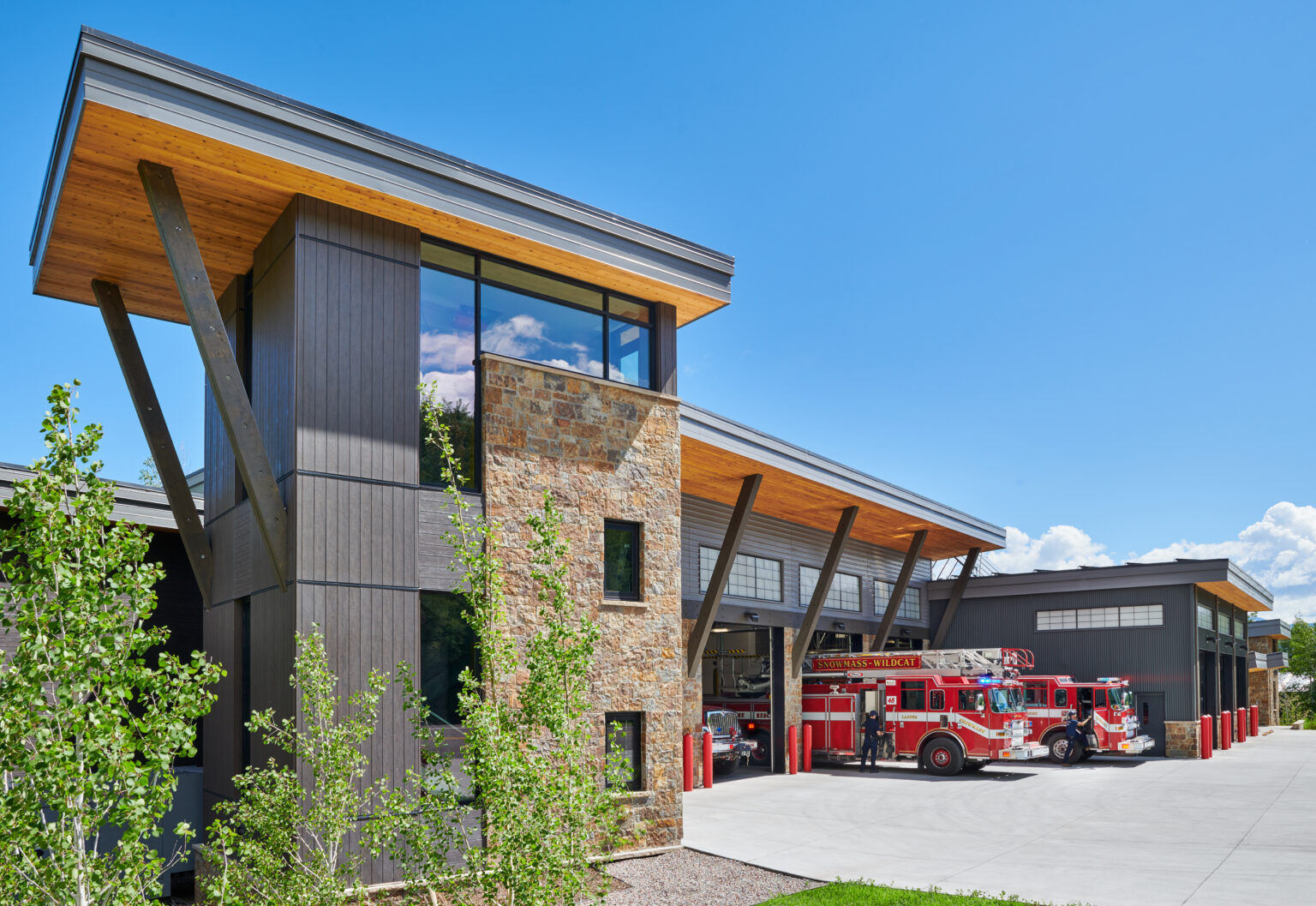 Snowmass-fire-station-Roaring-fork_05.jpg