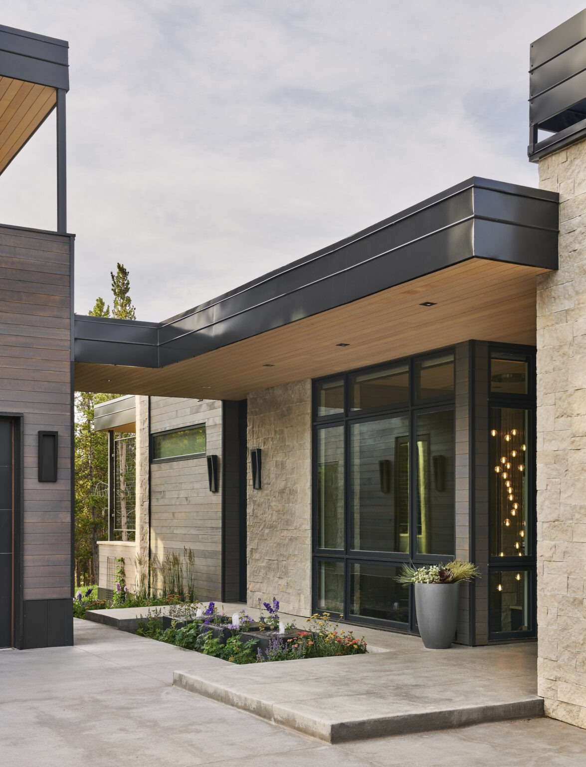 Colorado Homes &amp; Lifestyles Magazine Home of the Year, photographed by Dallas + Harris, showcases a luxury Breckenridge residence. Archtecture by KA Design.
