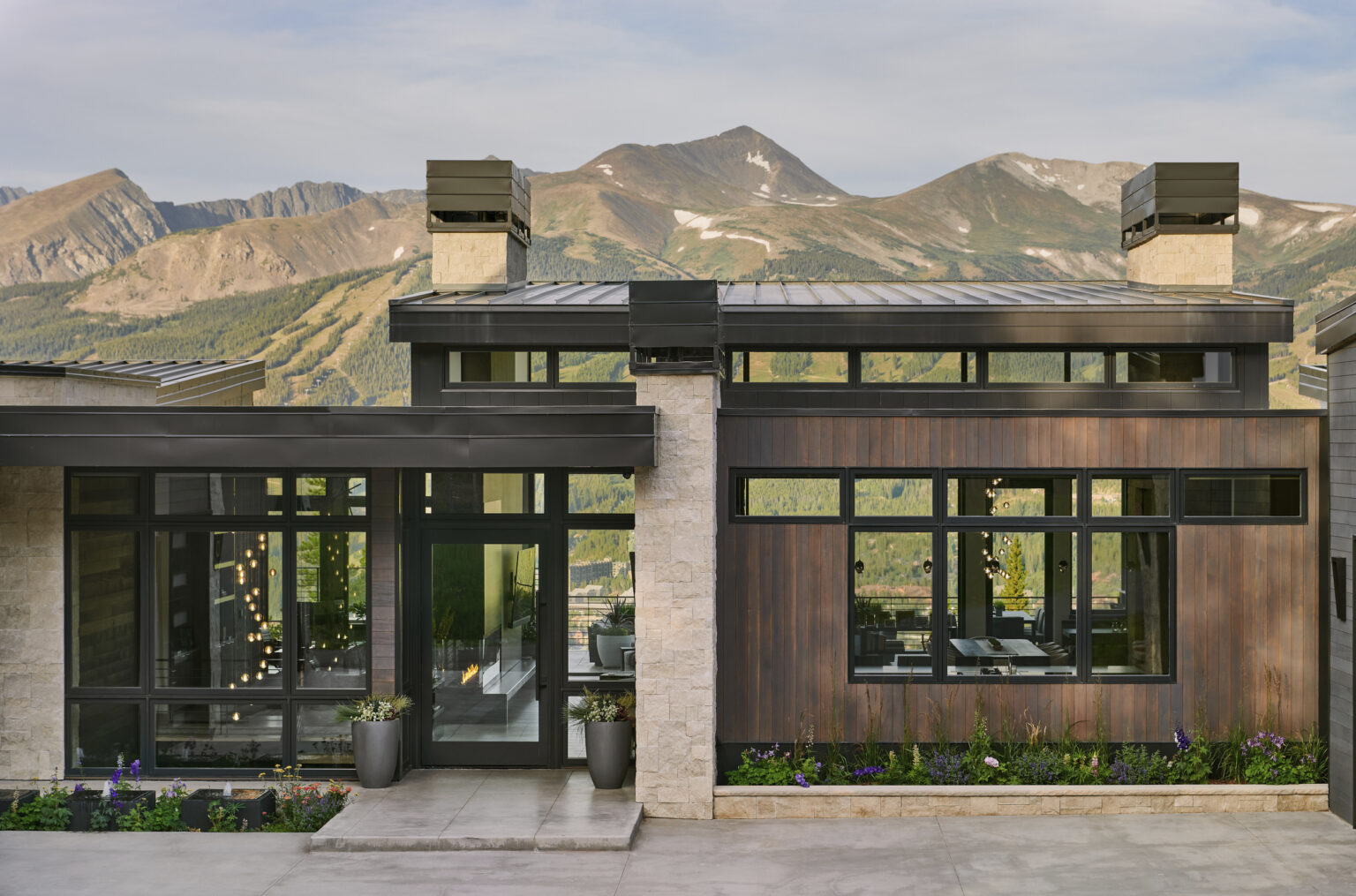 Colorado Homes &amp; Lifestyles Magazine Home of the Year, photographed by Dallas + Harris, showcases a luxury Breckenridge residence. Archtecture by KA Design.