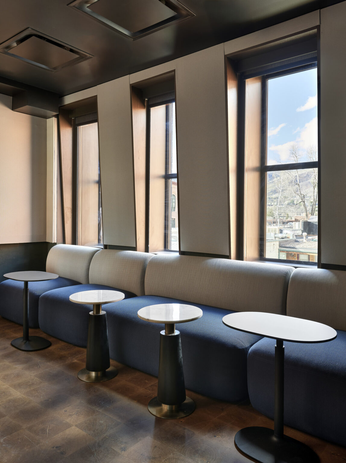 Aspen Architectural Photographer, Dallas + Harris, captured Aspen&rsquo;s new world-class music venue and home of Jazz Aspen Snowmass, the Paul JAS Center.