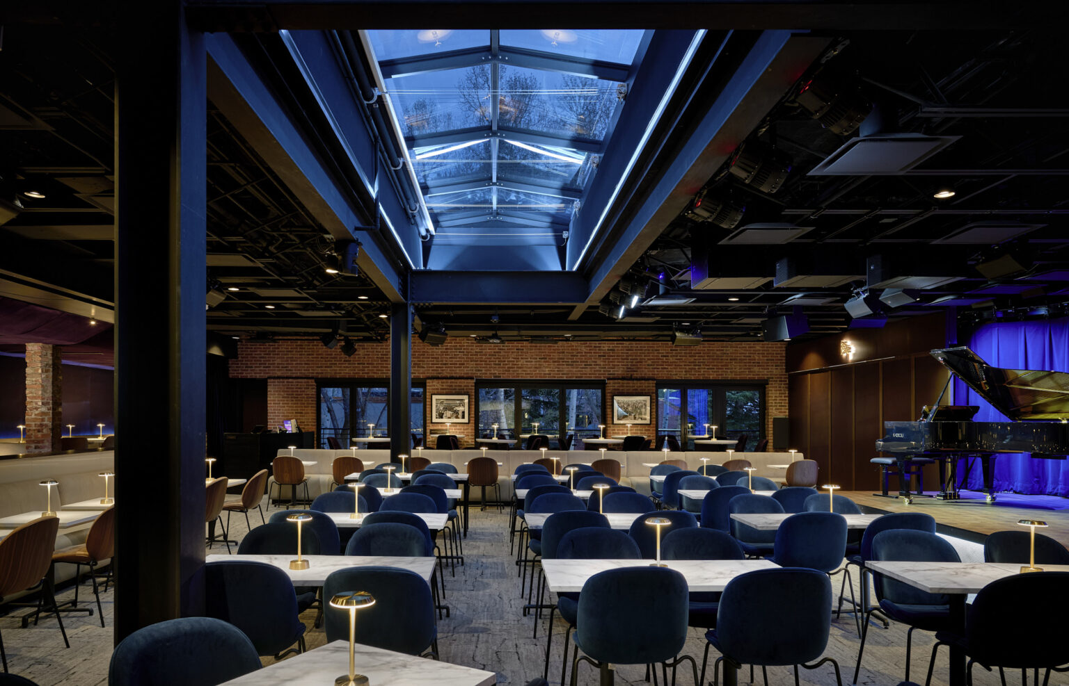 Aspen Architectural Photographer, Dallas + Harris, captured Aspen&rsquo;s new world-class music venue and home of Jazz Aspen Snowmass, the Paul JAS Center.